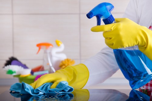 Kitchen and bathroom one-off cleaning in E2 for homes and rentals