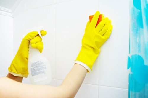 End of tenancy and deep cleaning for a move in E2